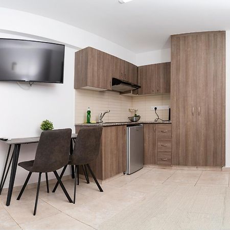 Appartments In The Historic Center Near Beach Limassol Exteriör bild