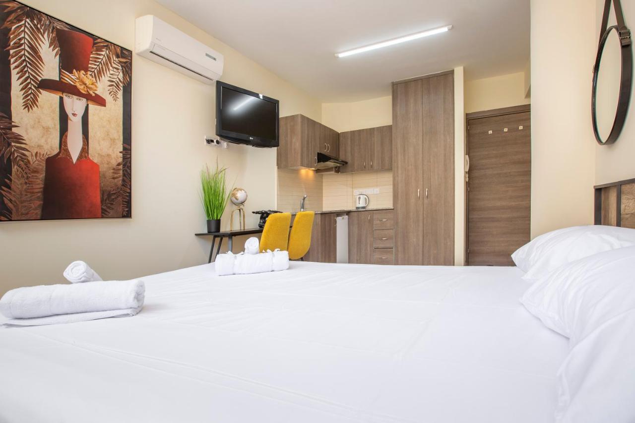 Appartments In The Historic Center Near Beach Limassol Exteriör bild