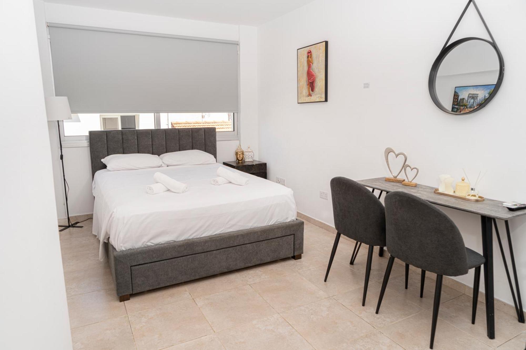 Appartments In The Historic Center Near Beach Limassol Exteriör bild