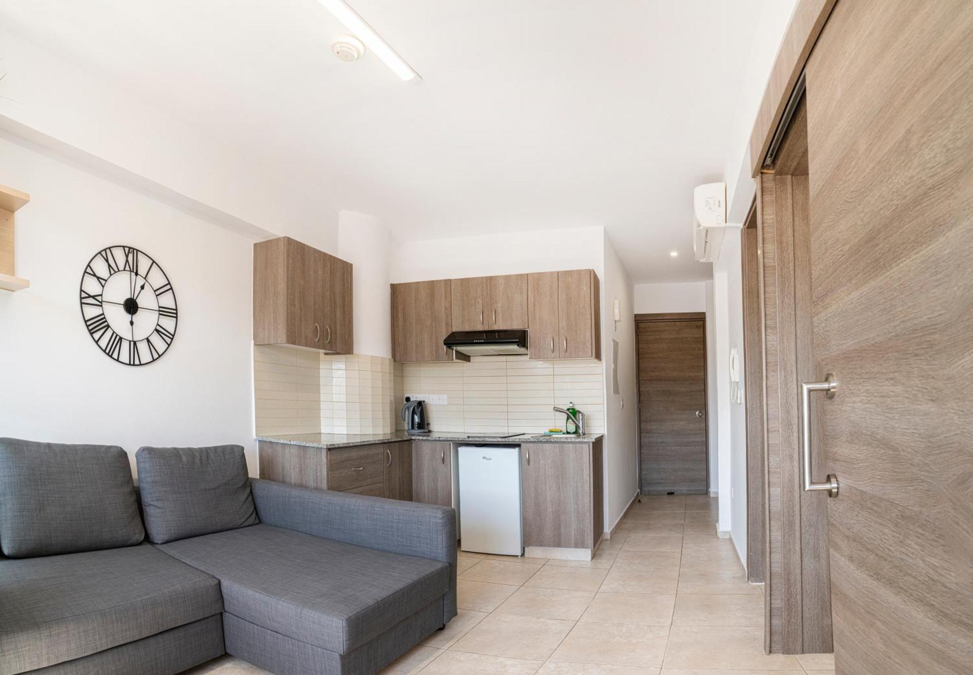 Appartments In The Historic Center Near Beach Limassol Exteriör bild
