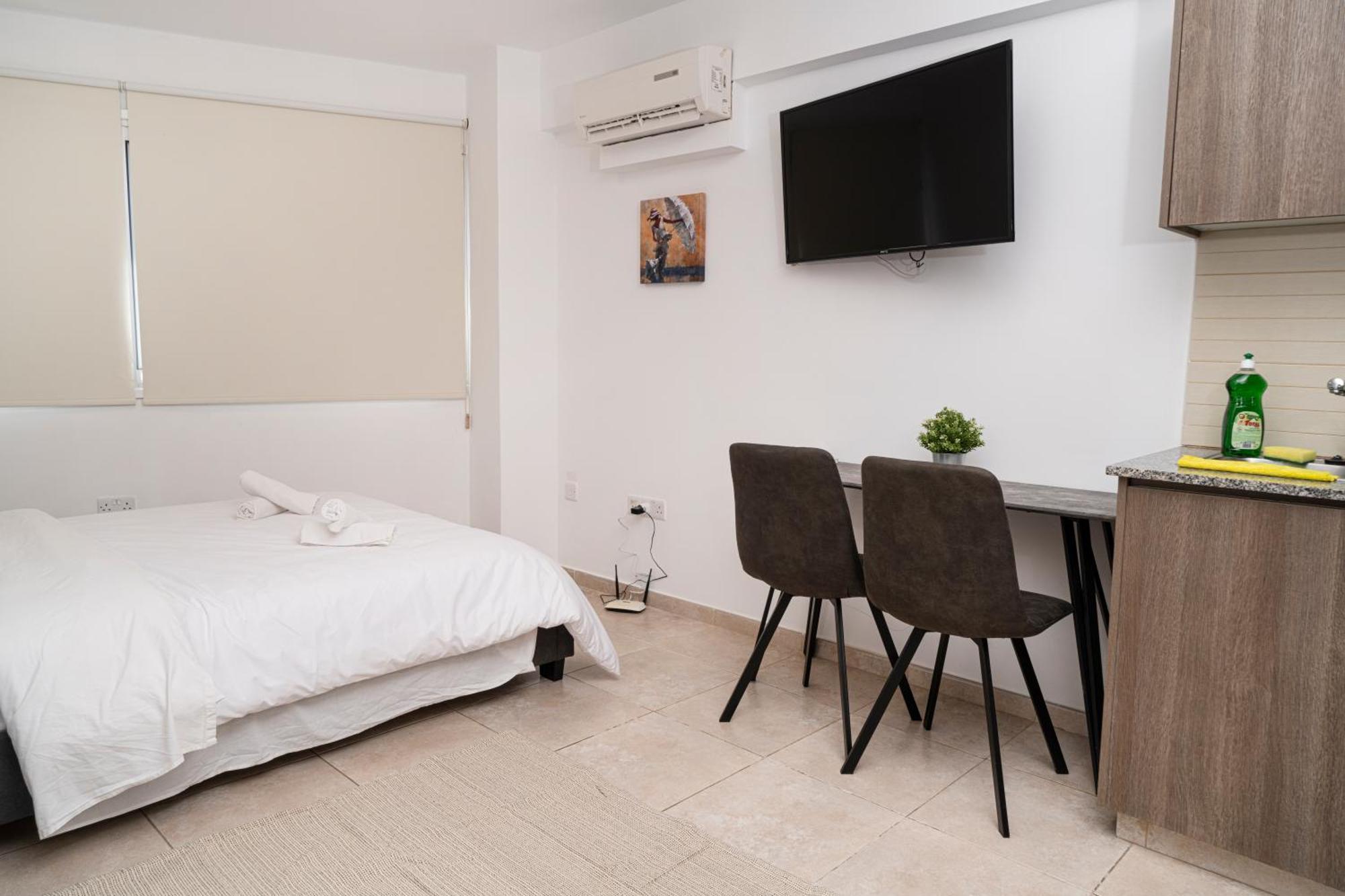 Appartments In The Historic Center Near Beach Limassol Exteriör bild